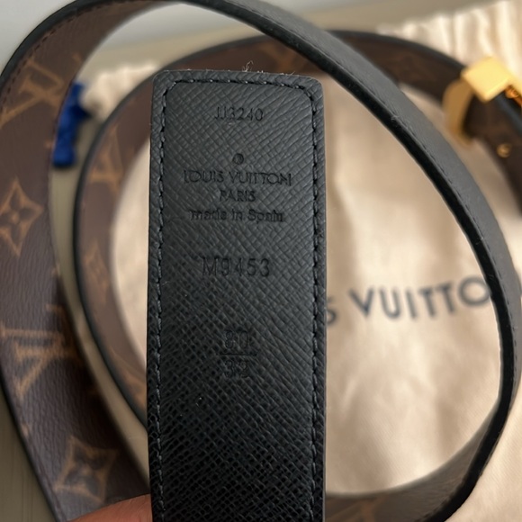 COPY - Louis Vuitton Reversible Belt AUTHENTIC - Picture 2 of 7